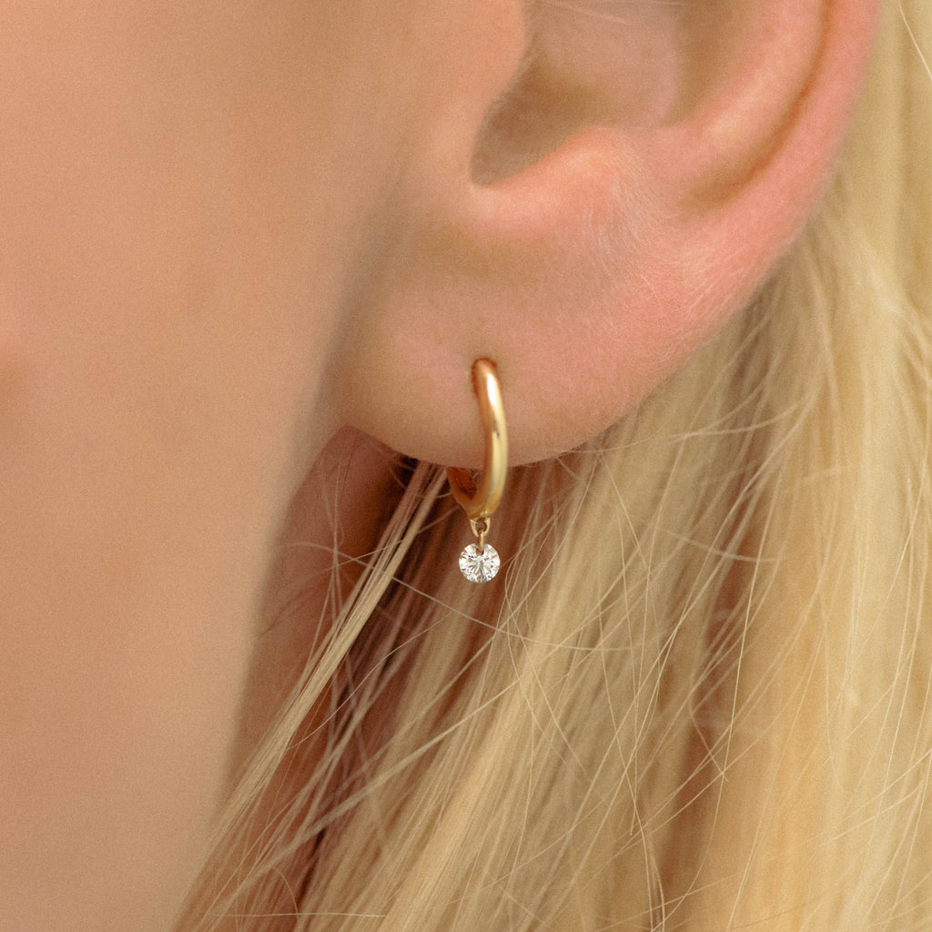 Boucle d'oreille, anneau Or jaune et Diamant rond – MAISON .d